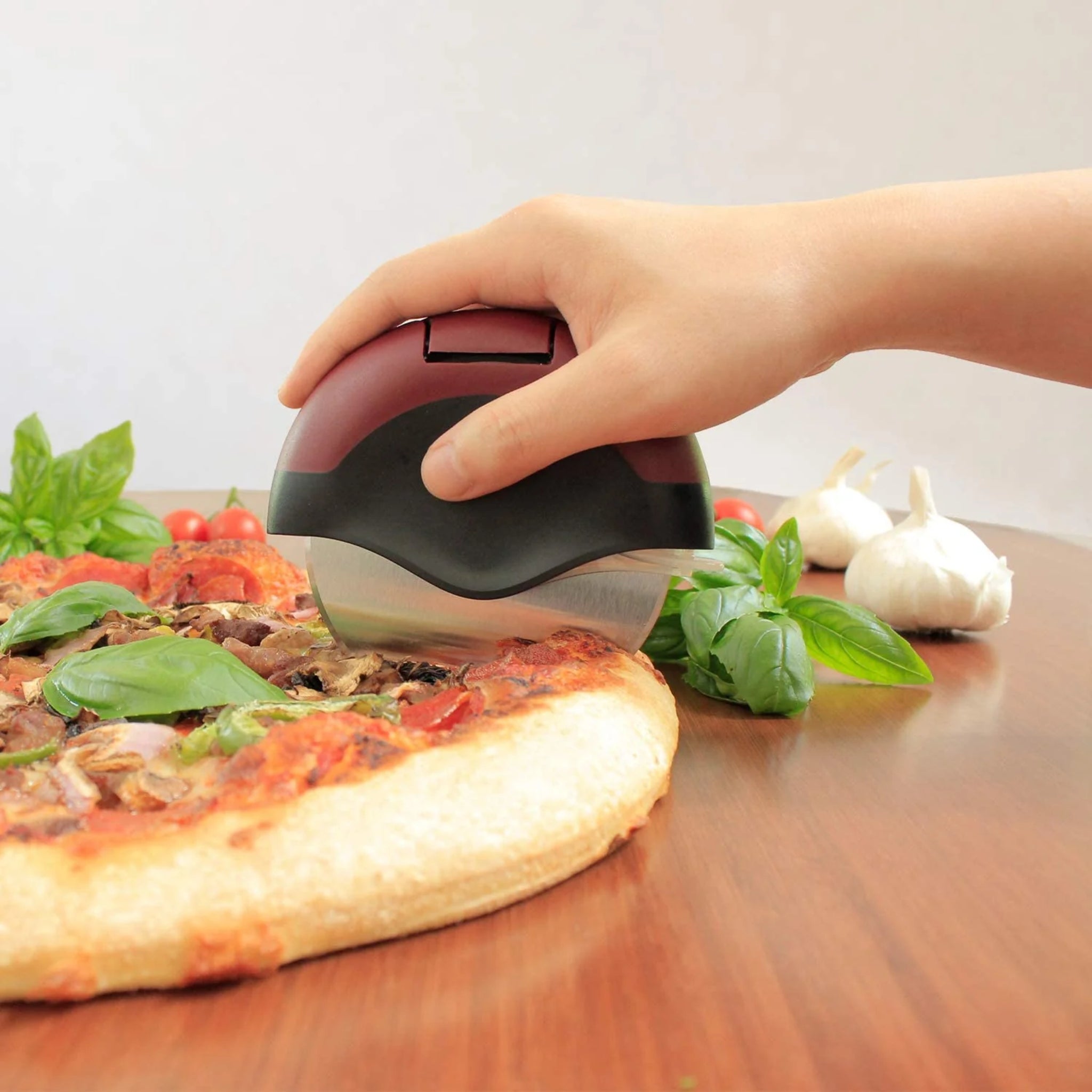 Chicago Brick Oven Aluminum Pizza Cutter - Pizza Wheel Cutter with Blade Guard CBO-A-WHL-CUT-GRD