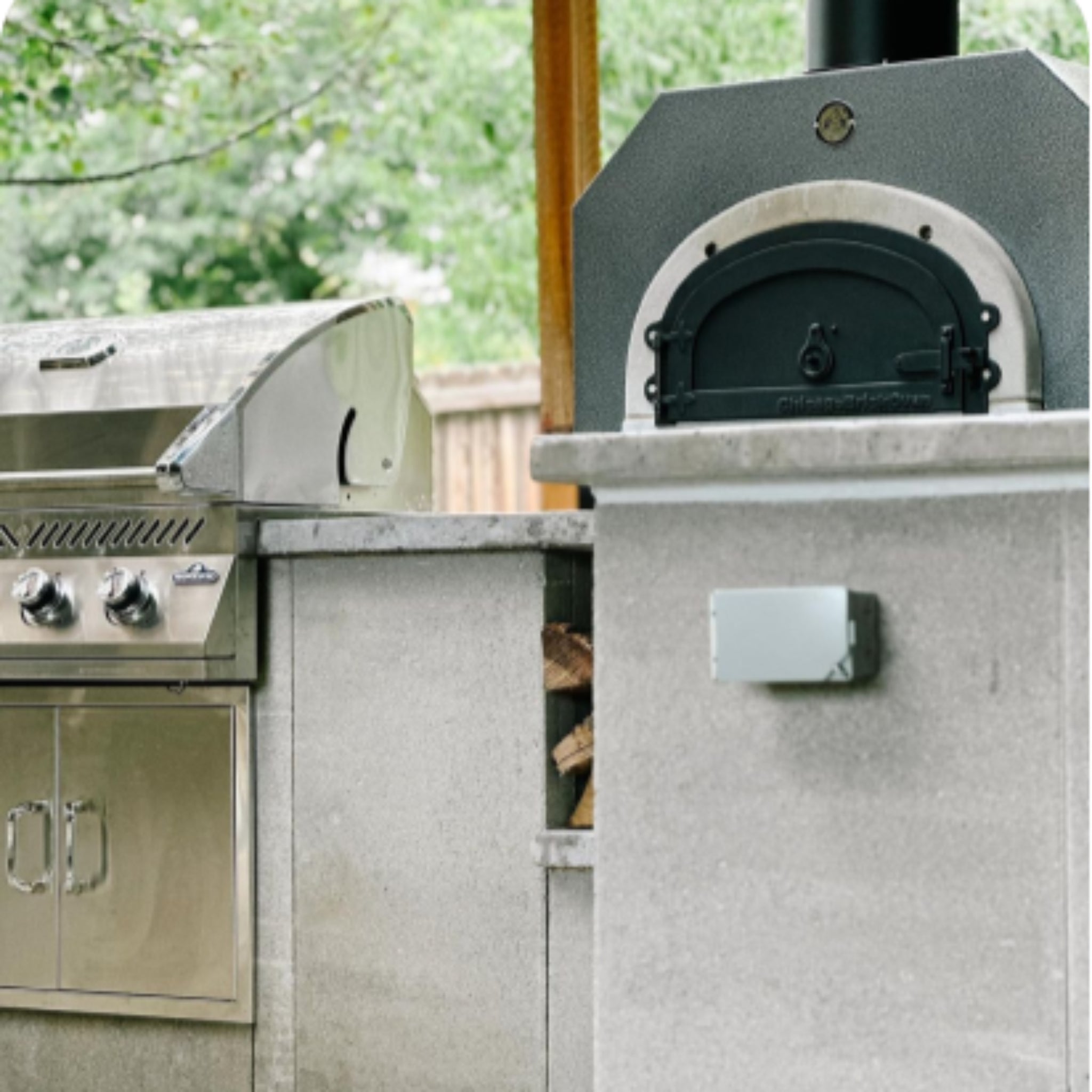 Chicago Brick Oven CBO-500 Countertop Wood Fired Pizza Oven CBO-O-CT-500